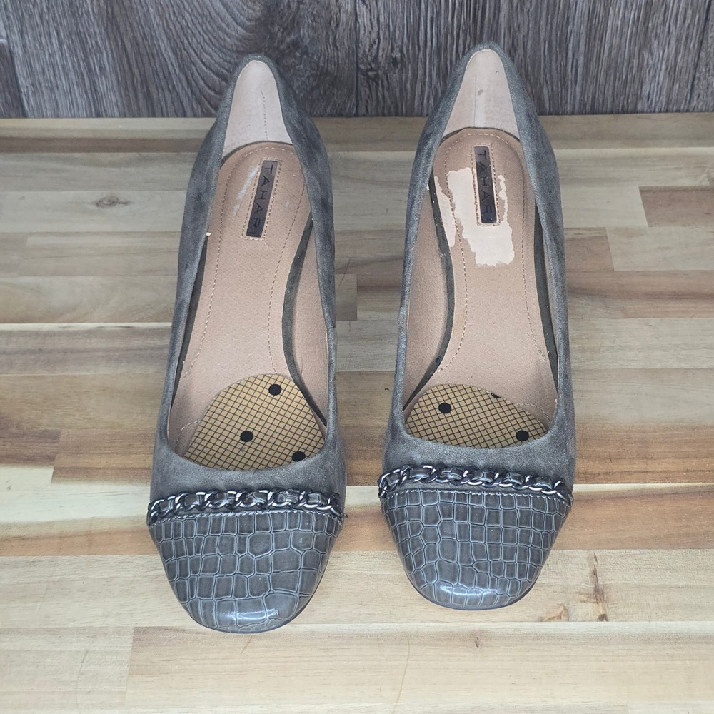Tahari Monte Block Heel Pumps 9.5M Gray Suede Chain Croc Women Shoes
